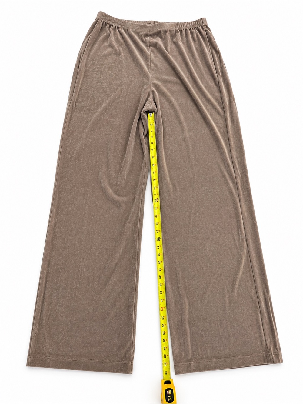 Chico’s Travelers Pants Size 2 = L/XL Taupe Wide Leg Pull On Stretch - Picture 4 of 6
